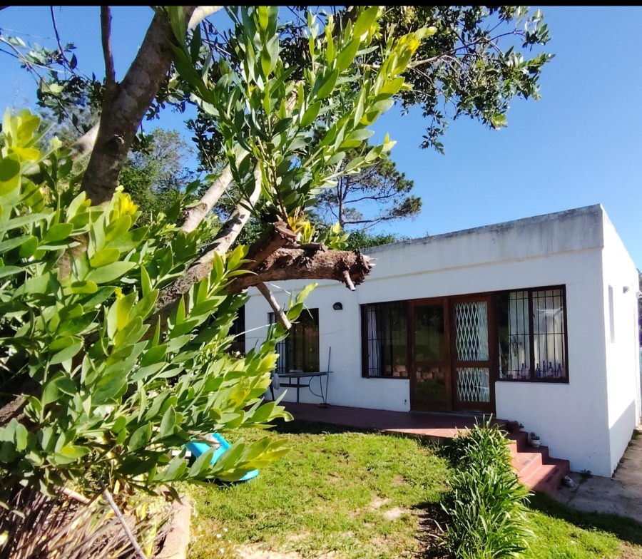 2 Bedroom Property for Sale in Bowtie Western Cape